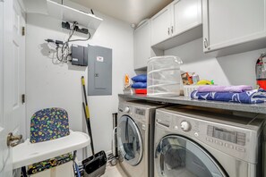 Interior - 4 Mi to Disney! Pet-Friendly Resort Home w/ Pool (Kissimmee)