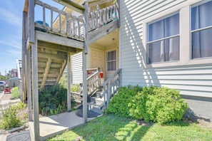 Exterior detail - Walk to Beach & Local Pool! Galveston Area Condo (Jamaica Beach)