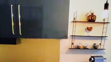 Apartment, 1 Bedroom, City View | Interior