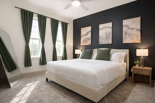 Trendy Modern Getaway w/ King Bed for a Prime Stay