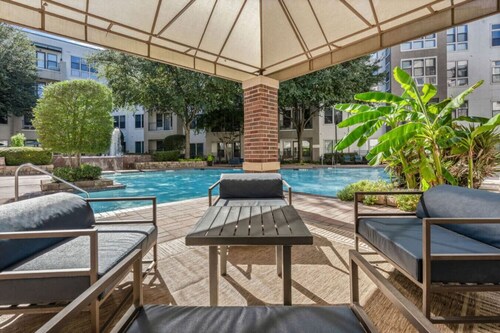 Stunning, KING&FULL bed, WORKERfriendly, Pool&Gym