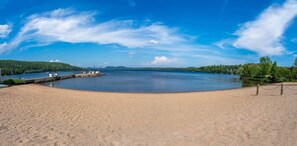 Ubicación a pie de playa y toallas de playa