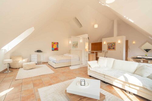 Stylisches Apartment mit Sky, WLAN & Nespresso