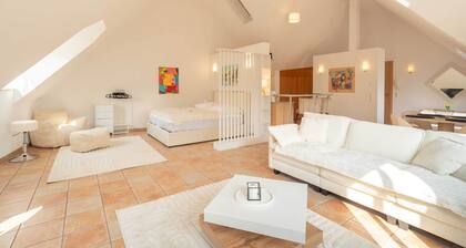 Stylisches Apartment mit Sky, WLAN & Nespresso