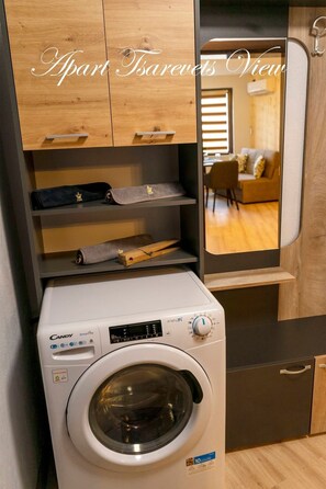 Interior - Apart Tsarevets View  (Balgari)