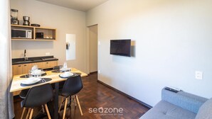 Basic Apartment | Bahagian dalam
