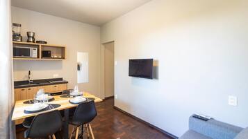 Basic Apartment | Interior