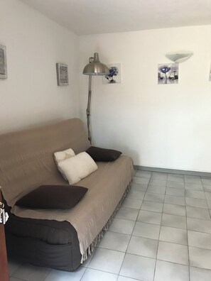 Living area - Farniente under the olive trees (Santa-Reparata-di-Balagna)