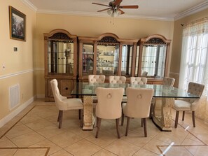 Dining - Luxury Getaway Near Winter Garden Downtown, Disney (Winter Garden)