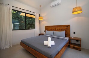 3 bedrooms, free WiFi, bed sheets, wheelchair access - Brand New 3BR Pool Home in Uvita Near Marino Ballena with Pool (Uvita)