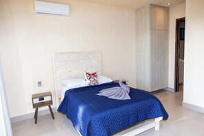 4 多间卧室、熨斗/熨衣板、WiFi、床单