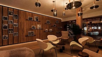 المنشأة من الداخل