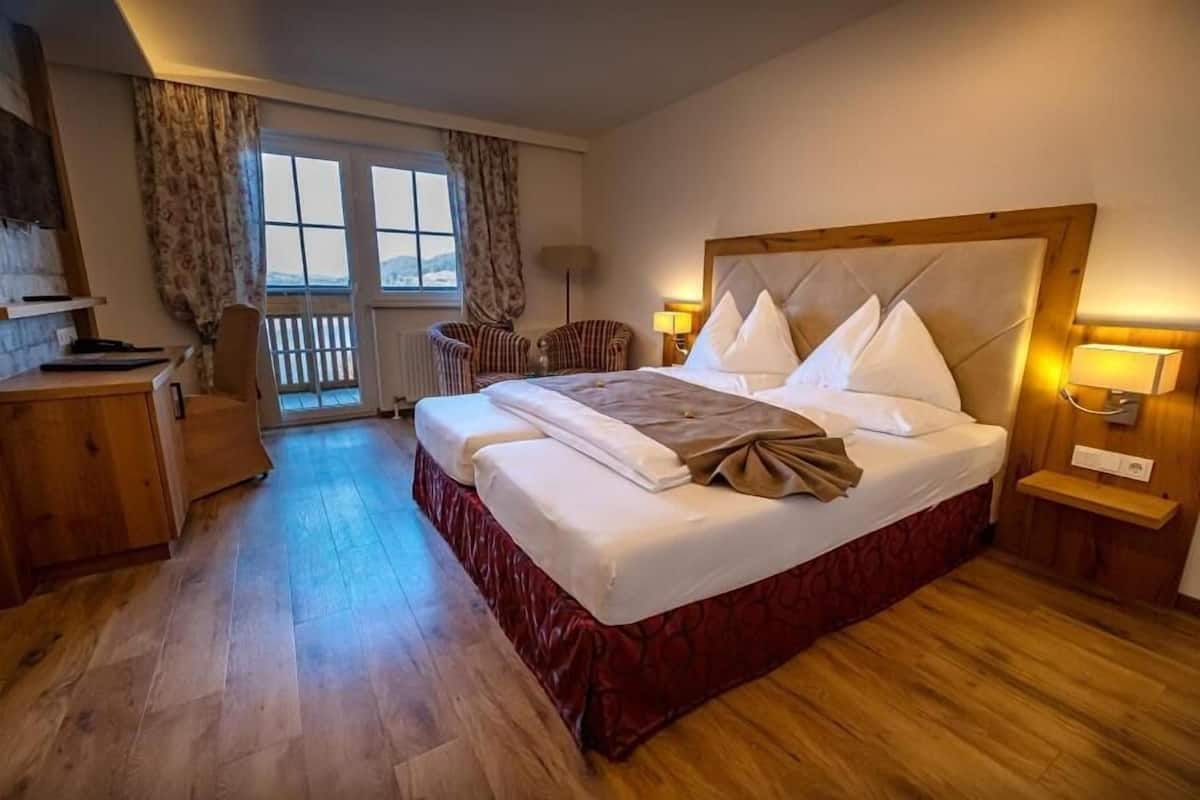 Double room with a balcony and lake view | 객실 내 금고, 무료 WiFi