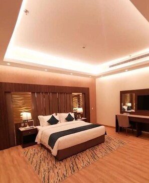 Family Apartment | Soundproofing, iron/ironing board, free WiFi, wheelchair access - Arjan Park Al Manar (Jeddah)