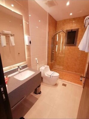 Shower, free toiletries, soap, shampoo - Arjan Park Al Manar (Jeddah)