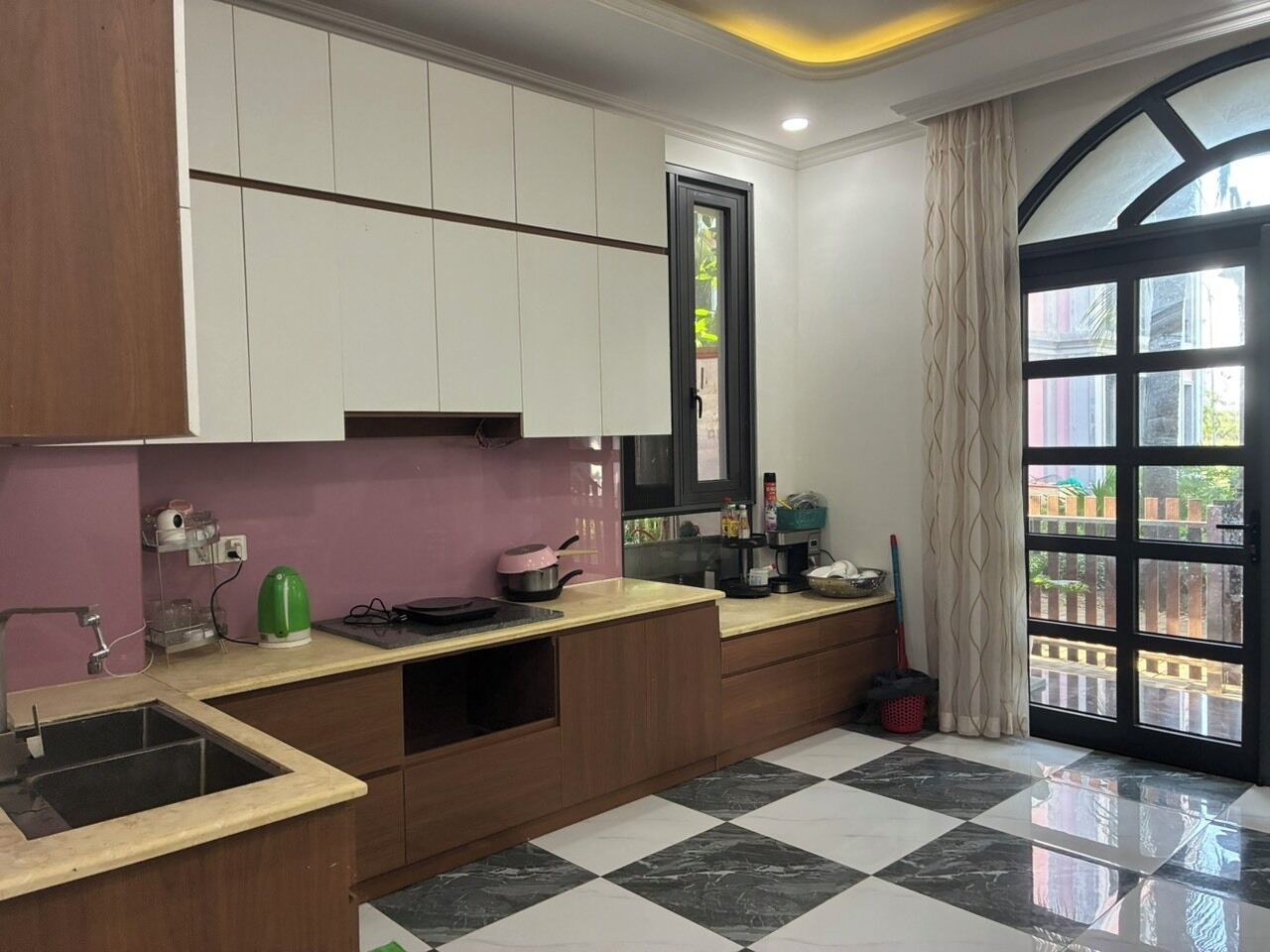 Deluxe-Villa, Balkon, Stadtblick | Eigene Küche