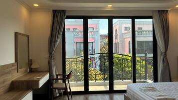 Deluxe-Villa, Balkon, Stadtblick