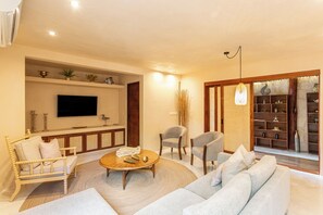 Living area - CARIBBEAN VILLA, BREAKFAST & CONCIERGE INCLUDED, UP TO 24 GUESTS (Tulum)