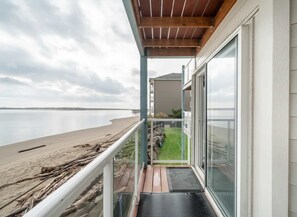 Property grounds - Bayfront Condo & Steps to Beach in Taft District (Lincoln City)