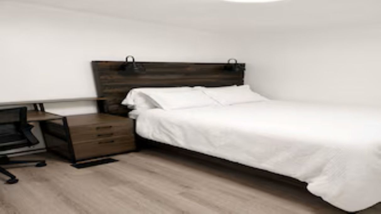 2 chambres, fer et planche à repasser, Wi-Fi, draps fournis
