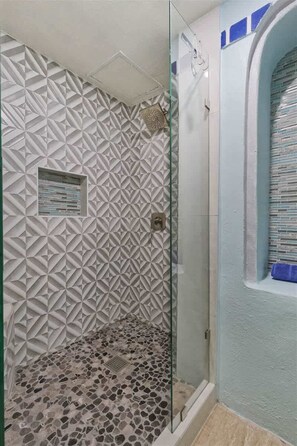 Shower, shampoo - Charming, Cozy Condo Great View Pinacate 404 (Puerto Peñasco)