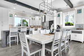 Dining - Stunning custom coastal hideaway with private pool (Panama City Beach)