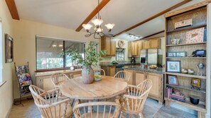 House (3 Bedrooms) | Interior - Wildwood by Avantstay Hot Tub, 5mins to Lake (Tahoe Vista)