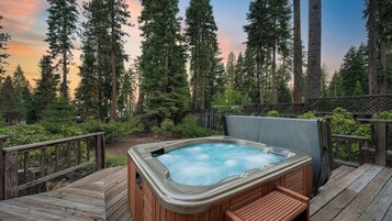 Bañera de hidromasaje exterior