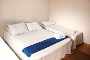 Quarto conforto, vista para o pátio