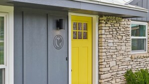 Exterior detail - Fire Pit, Vines & Good Times - Grill & Gather! (Johnson City)