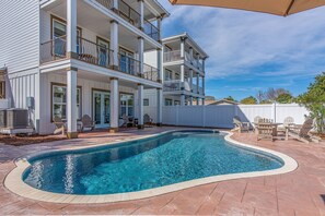 A heated pool - Destiny Awaits | 6BR | Gulf View! Private Pool & Fire Pit! Free Golf Cart! (Destin)