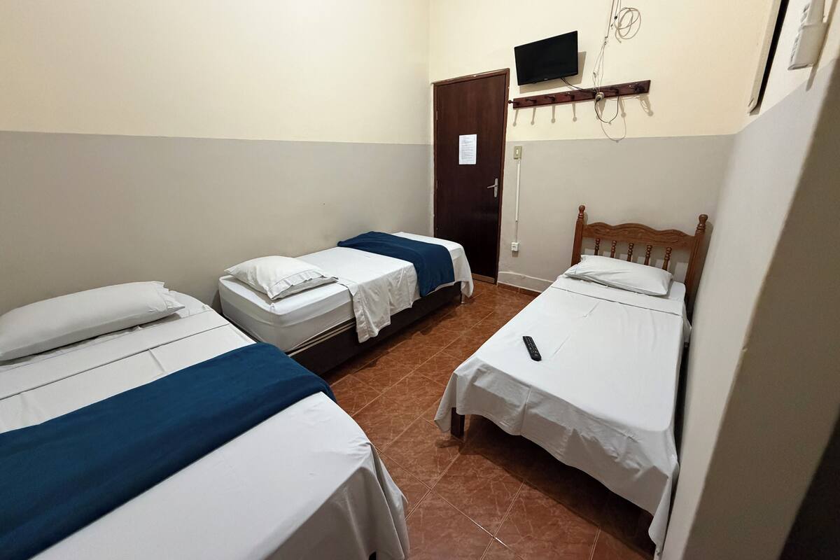 Triple Room, 3 Single Beds