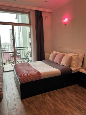 1 bedroom, iron/ironing board, WiFi, bed sheets