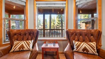 Basic House, Patio, Mountain View | Living area