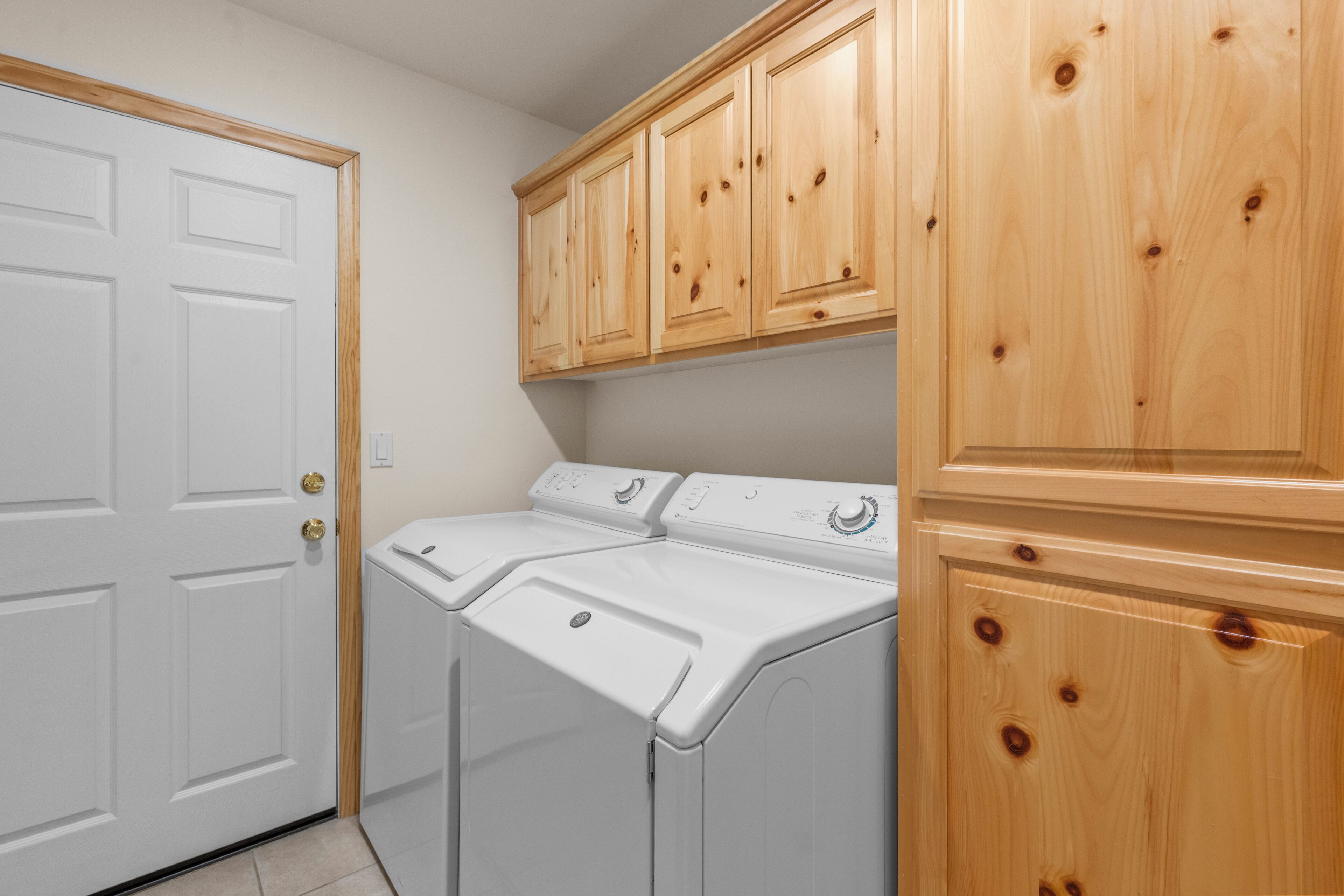 Basic House, Patio, Mountain View | Bahagian dalam