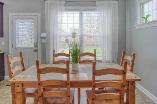 Beautiful 3bd/2.5ba Home! 10 min to Downtown, 5 min to Methodist Hospital