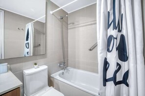 Shower, hair dryer, towels - Vista Montemar - 2D w/ wifi (Concón)