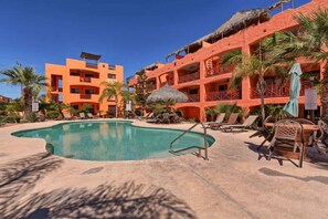 Pool - Charming Colorful Condo Near Pool - Pueblos D-101 (Puerto Peñasco)