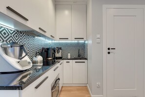 Private kitchen - Letnica 31 by Grand Apartments (Gdańsk)