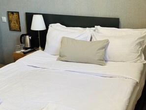 Habitació doble o amb dos llits individuals bàsica, vistes a la ciutat