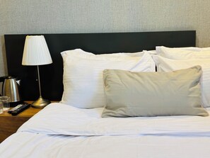 Habitació doble o amb dos llits individuals bàsica, vistes a la ciutat