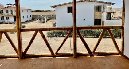 Ecological cabin in Paraíso Huacho.