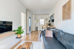 Living area - L'Yvelis -  600m Gare - Parking - Wifi (Les Mureaux)