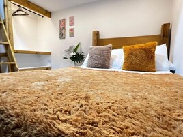 Wifi gratis y ropa de cama 