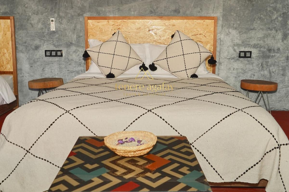 Deluxe Double or Twin Room, Patio, Mountain View