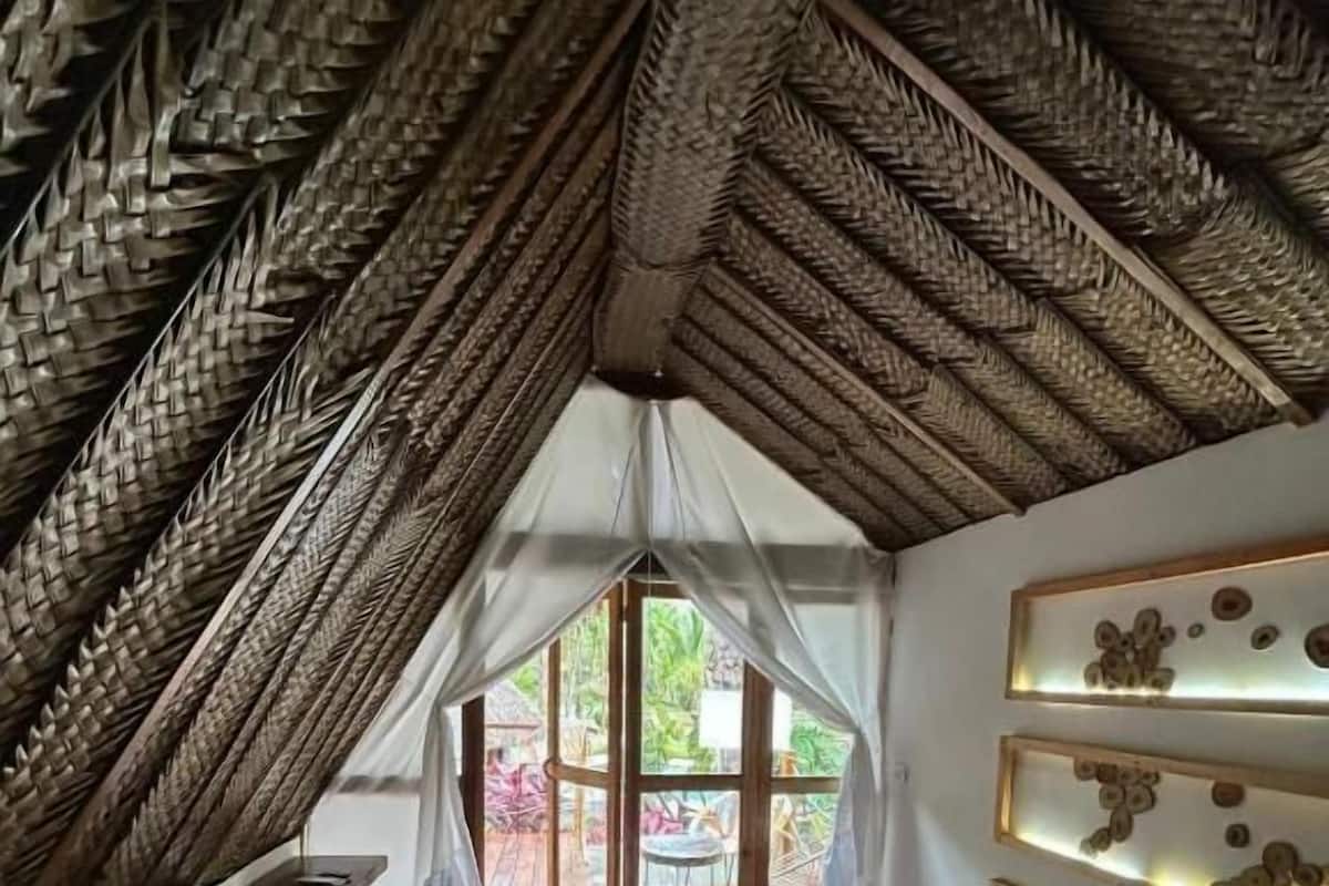 Bungalow Deluxe, balcón, vista a la alberca