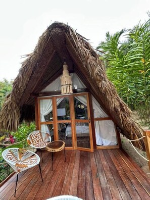 Deluxe Bungalow, Balcony, Pool View - EcoHotel Inka Minka (Santa Marta)