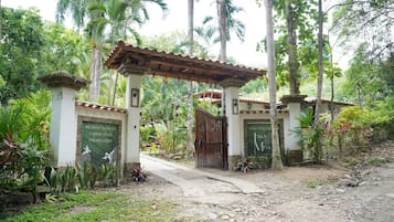 Bagian depan properti