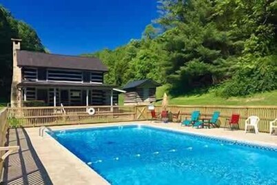 Blackberry Inn at Heritage Farm