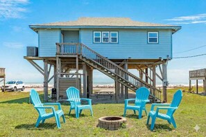 Property grounds - Chelsea By The Sea - Breathtaking Views of Blue! (Freeport)